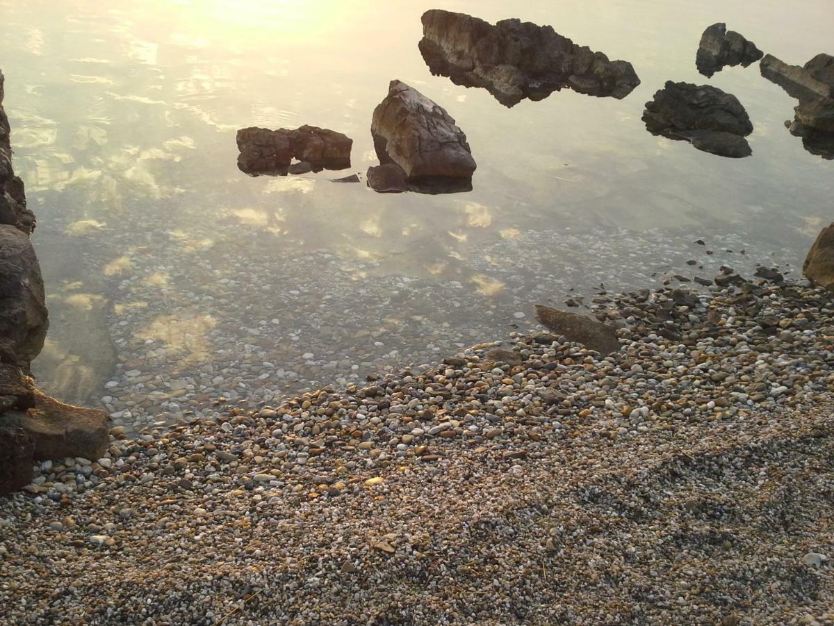 מורטר Fisherman'S House Mladen מראה חיצוני תמונה
