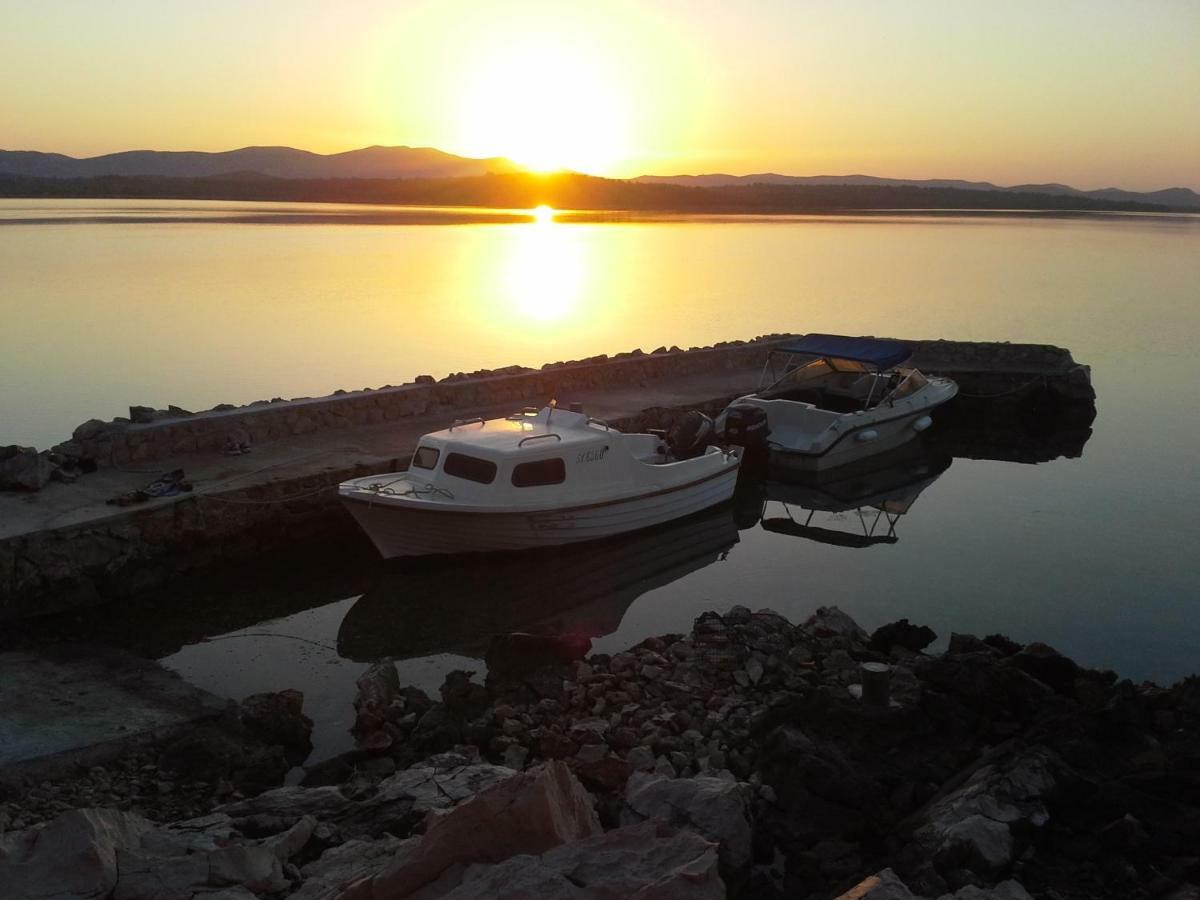מורטר Fisherman'S House Mladen מראה חיצוני תמונה